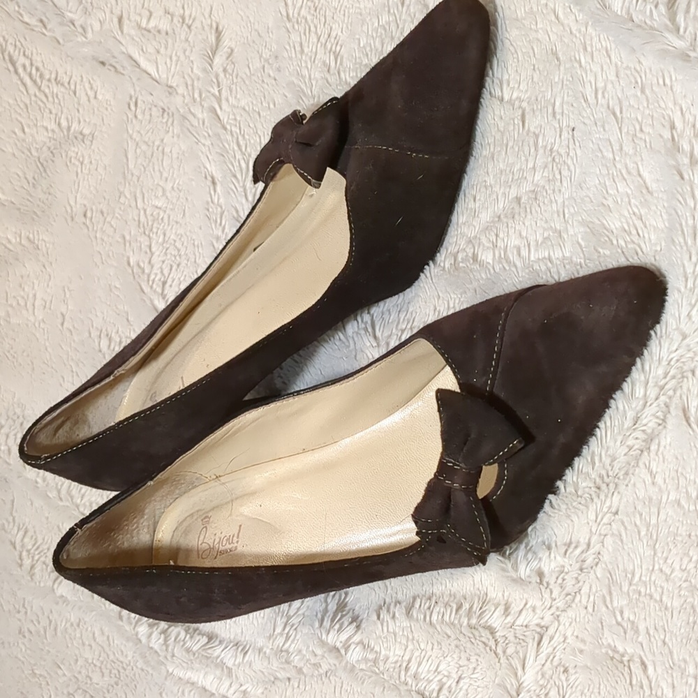 Bijou, 7, dark brown
